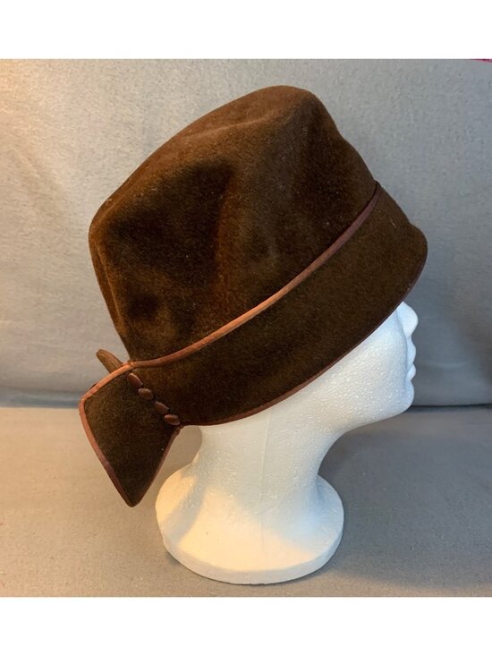 Ladies Brown Hat with 4 Satin Buttons and Trim Size Medium 22 Vintage main image 7